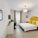 Roof And Sky Luxury In Center 3* Sorrento