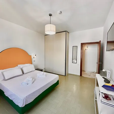 Roof And Sky Luxury In Center