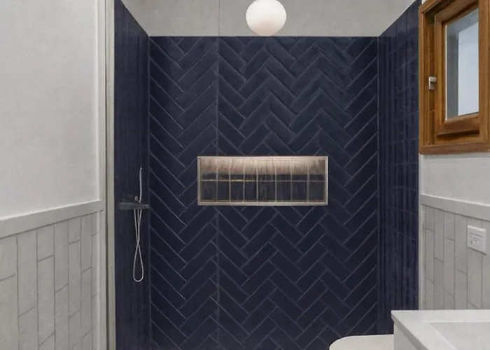 Roof And Sky Luxury In Center